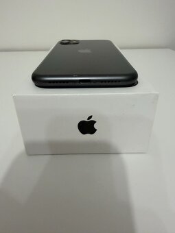 Apple iPhone 11 128 GB - 4