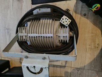 Halogen velký - 4