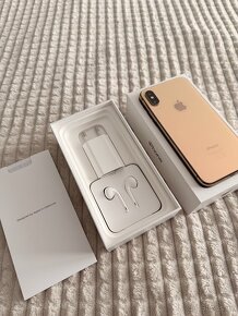 Apple iPhone Xs 256 GB zlatý - 4