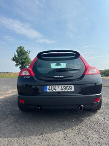 Volvo C30 T5 2.5 - 4