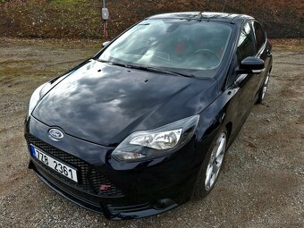 Ford Focus 2.0i 16v ST sport - 4