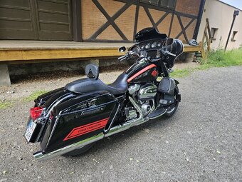 HARLEY DAVIDSON ELECTRA GLIDE FLHT 107cu naj.6550Km - 4