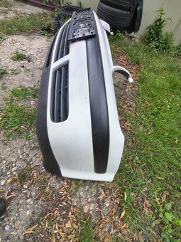 Přední nárazník i čumák s logem, zadní nárazník VW Golf 4 - 4