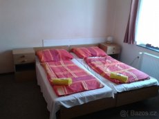 U METRA - LEVNÉ BYDLENÍ - 4