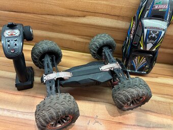 RC auto 1/10 Off-Road 4×4 - 4
