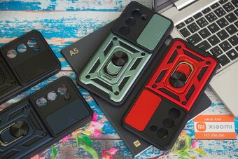 Outdoorová pouzdra s magnetem, stojánkem, krytkou foto - 4