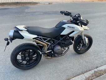 DUCATI HYPERMOTARD 796, 2011 - 4