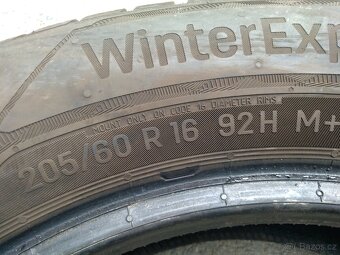 Prodám zimní gumy Dunlop + Uniroyal 205/60 R16 DOT 1624 - 4
