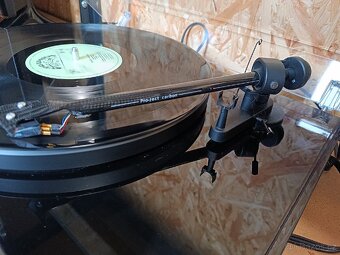Gramofon Pro-ject - 4