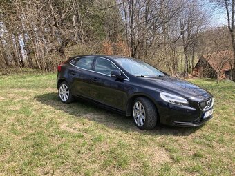 Volvo V40, 2018, 170tis km, kůže, TOP - 4
