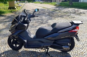 Kymco 300 Downtown - 4
