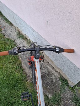 Scoot scale 24 - 4