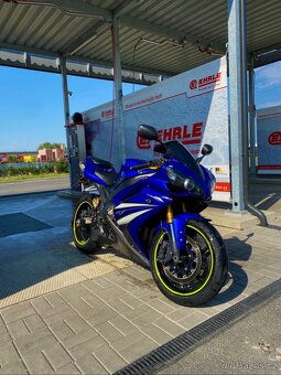 Prodam yamaha r1 2007 - 4
