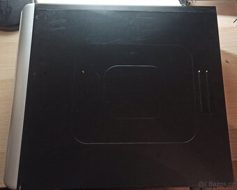 Černá ATX PC case - 4