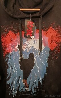 MIKINA AC/DC (vel.XL) - Nabízím novou mikinu slavné skupiny. - 4