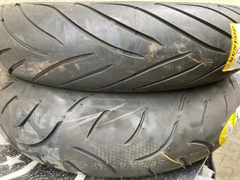 Motopneumatiky Dunlop 120/70ZR18 a 160/60ZR 17 - 4