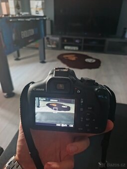 Canon EOS 2000D - 4