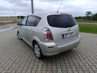 Toyota Corolla Verso 2.0 D4D 85 kw - 4