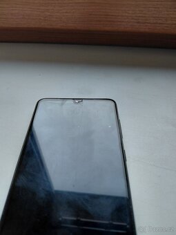 Samsung A33 5G před opravou - 4