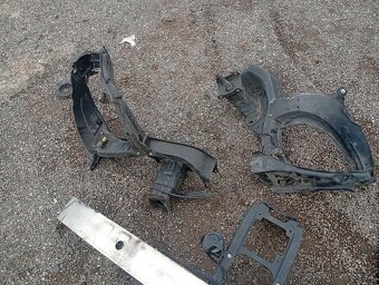 MERCEDES ML W164 PŘEDNÍ ČELO, VÝZTUHY, SAHARA S CHLADIČI - 4