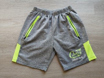 CHLAPECKÉ TEPLÁKY A KRAŤASY - 4