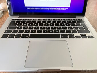 Apple MacBook Pro mid-2015 i5/8Gb/256SSD - 4