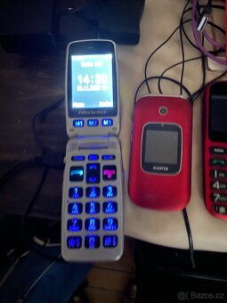Mobily tlačítkové nejen pro seniory - 4