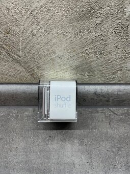 Apple iPod Shuffle 2 GB (4.generace) - nové - 4