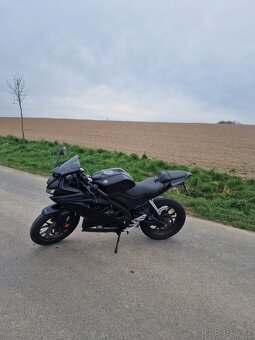 Yamaha yzf r125 - 4