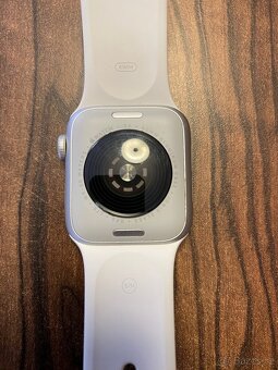 Apple Watch SE 2 40mm GPS + Cellular 2024 - 4