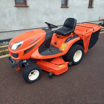 Zahradní traktor Kubota GR 2100 - II pohon kol 4x4 - 4