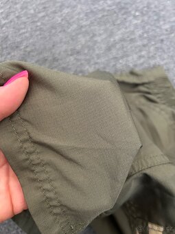 Bench khaki kraťasy, vel. 98/104 TOP STAV - 4