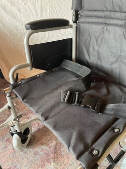 Invalidní vozík pro převoz osob UNIZDRAV - 4