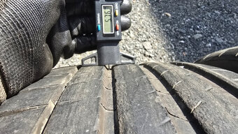 Letní pneu 245/35/20 Michelin - 4
