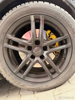 Prodám alu kola 225/50R17 krásný pneu Zimní - 4
