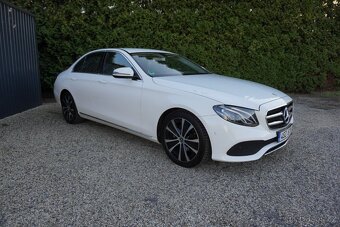 Mercedes-Benz Třídy E 200 D - 4
