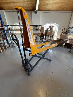 Paletový vozík nůžkový Jungheinrich - 4