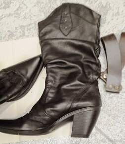 KOZAČKY TMAVĚ HNĚDÉ  ČPIČÁKY   vel. 40 - 4