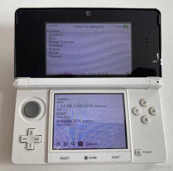Nintendo 3DS White + 64GB SD karta - 4