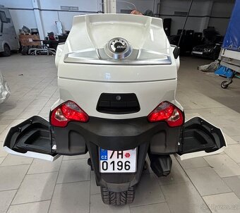 Can-Am Spyder 1330ACE - 4