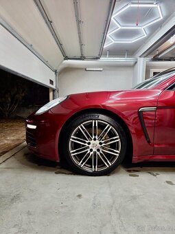 Porsche Panamera 4 - 4