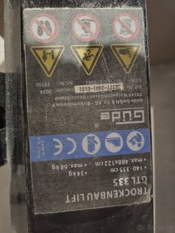 Zbytky ze stavby vč. nástrojů viz. foto - 4