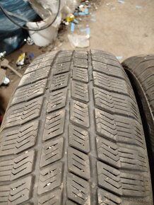 Zimní pneu 215/65 R16 - 4