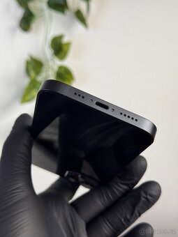 iPhone 13 128GB černý - 4