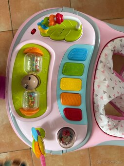 Dětské chodítko pro holčičku - 4