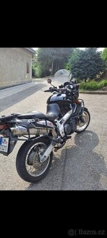 Aprilia Caponord 1000 ETV. - 4