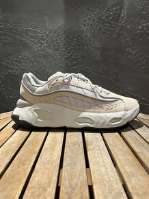 Adidas OZNOVA - 4