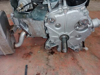 Motor zahradní traktor - 4