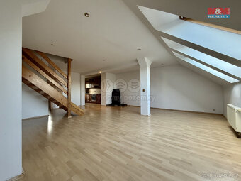 Prodej bytu 4+1, 180 m², Opava, ul. Komenského - 4