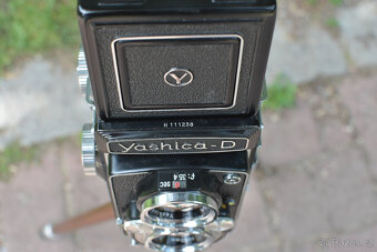 YASHICA D + BRAŠNA / TOP STAV - 4